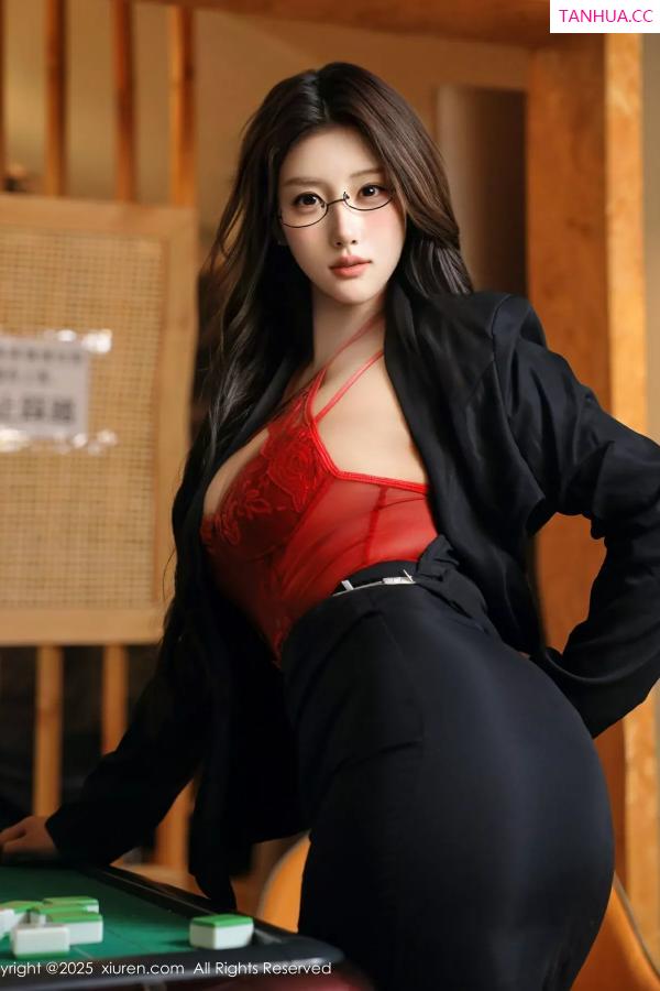   [XiuRen]高清写真图 2025.08.01 No.10614 金允希Yuki 红色情趣第11张图片